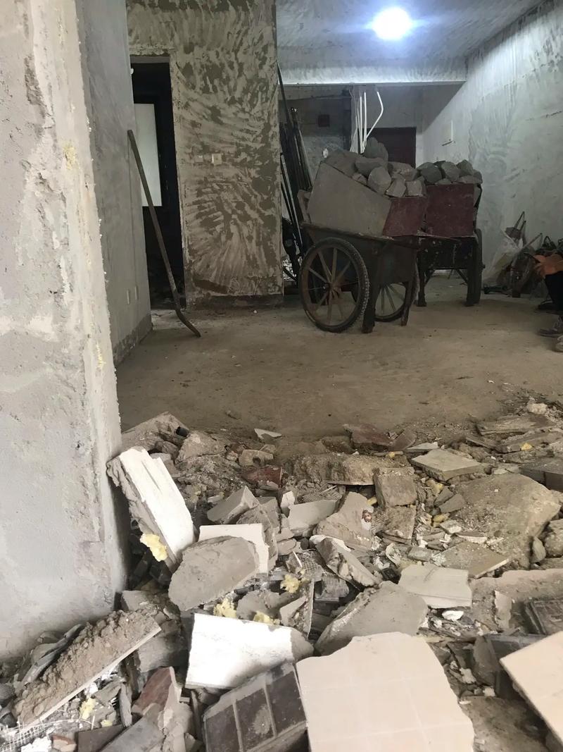 苏州专业拆墙砸墙与建筑垃圾清运服务 一站式室内外装修拆除解决方案